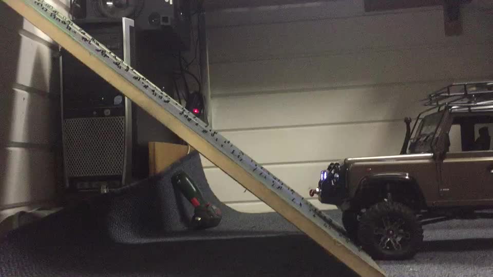 1/10 rrcトラックフルメタルrcロッククローラー車デフェンダーii