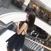 露肩怎么够? 露背装才能美到别人翻白眼