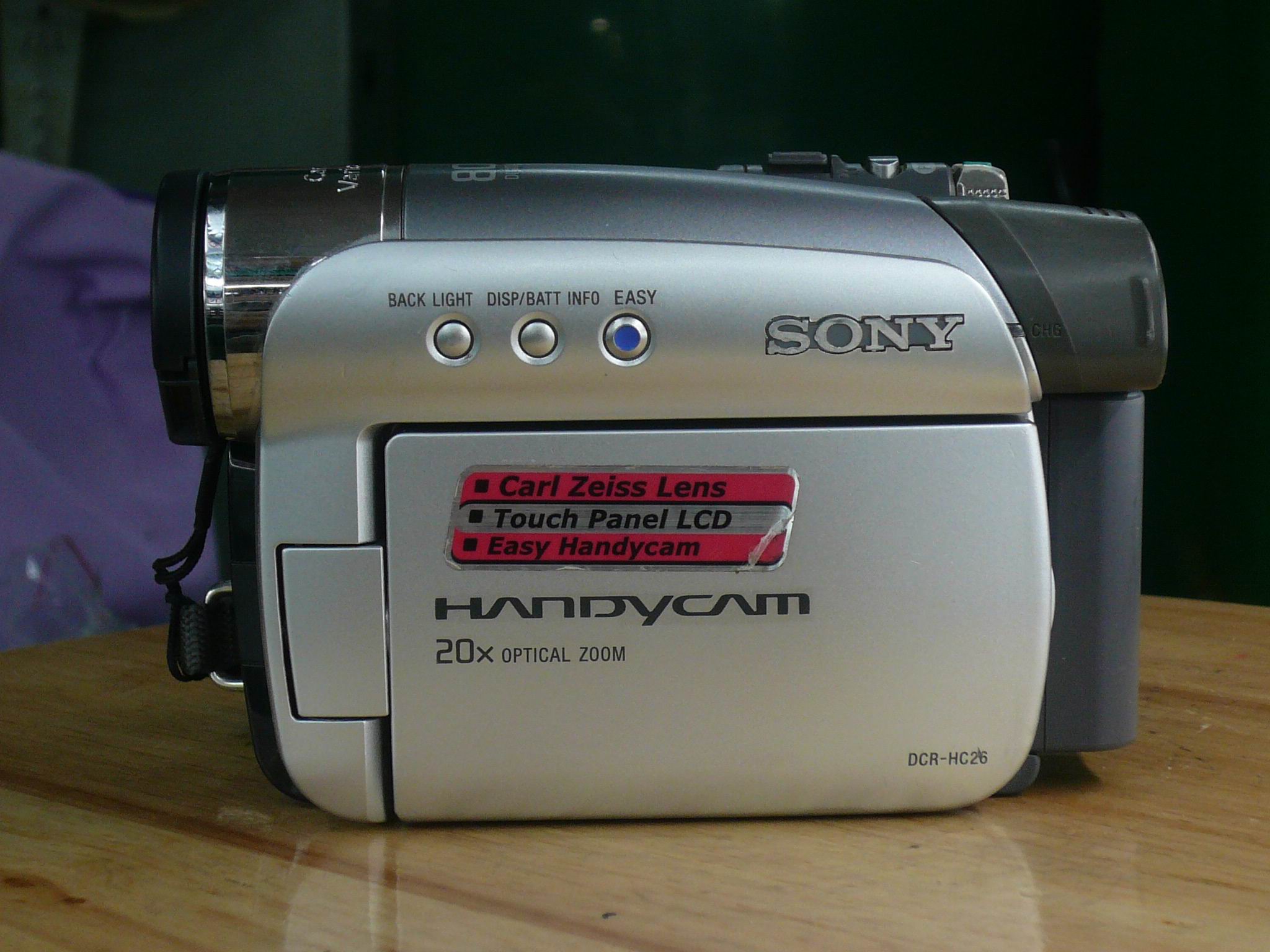特价92新 Sony\/索尼 DCR-HC26E 磁带式DV摄
