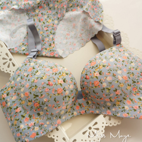 ismoye】蓝碎花。精油水袋 <em>一片式无痕文胸</em> 少