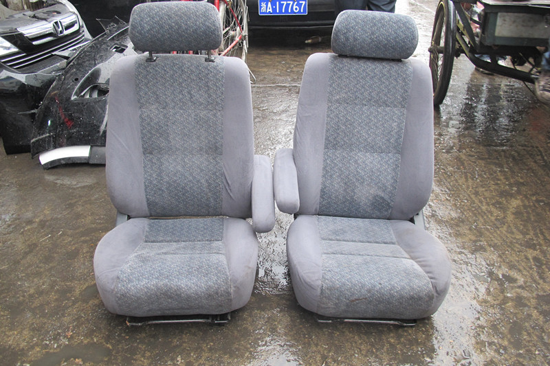 原装奔驰MB100前排带扶手座椅二手座椅适合