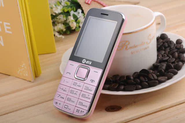 M86迪泰元D208C 三防老人机 高清大字体 超大