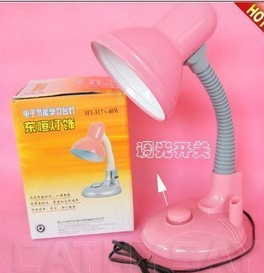 可调节灯光的台灯使用红外线视频补光必备利器