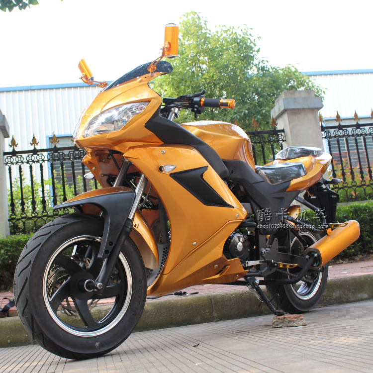 地平线摩托车大跑车大型公路赛趴赛125-250c