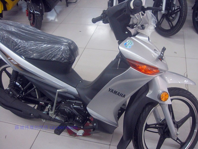 正品特价促销 yamaha 雅马哈 摩托车 弯梁 110 系列 爱发 i8