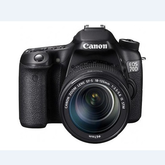 佳能非全画幅单反相机 EOS70D+18-135STM镜