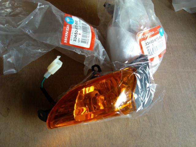 新大洲本田摩托车配件SDH100-42威胜前左右