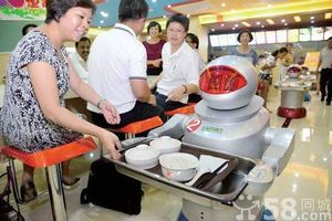 小胖送餐机器人 餐饮机器人 机器人餐厅优惠价
