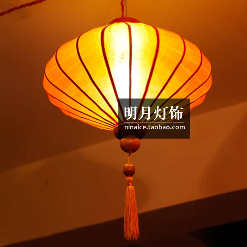 中式仿古大制布艺吊灯笼 绸缎钻石型宫廷灯笼 庭院吊灯具在类目 节庆用品/礼品, 灯笼中 - 来自Buy2taobao.com提供专业的淘宝代购服务