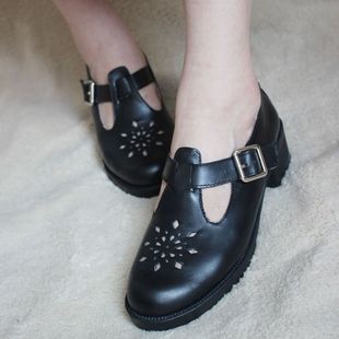  新款学院风复古森女系镂空丁字鞋牛皮中跟凉鞋学生鞋女鞋夏季