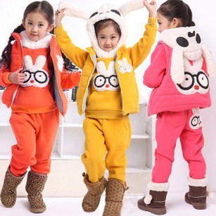  儿童套装女童冬装韩版加厚抓绒童装眼镜兔子三件套秋冬款运动套装