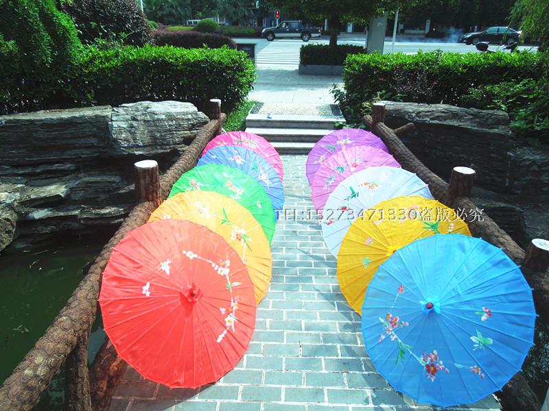 工艺伞舞蹈道具跳舞伞古典演出伞吊顶装饰伞走秀伞绸布伞2把包邮在类目 家居饰品, 工艺伞中 - 来自Buy2taobao.com提供专业的淘宝代购服务
