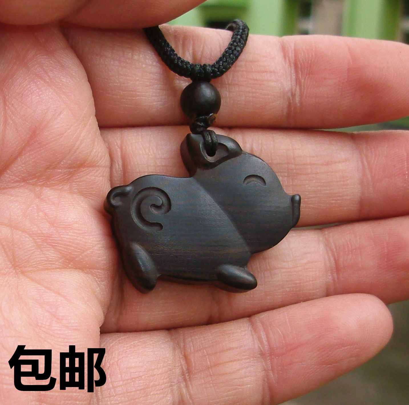 檀木小猪挂件项链吊坠手链毛衣链饰品可定制订做刻字男女情侣礼物在类目 饰品/流行首饰/时尚饰品新, 项坠/吊坠中 - 来自Buy2taobao.com提供专业的淘宝代购服务