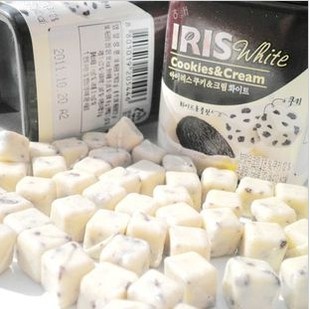  韩国原装进口零食 海太IRIS骰子牛奶白巧克力 黑白相间72g（130）