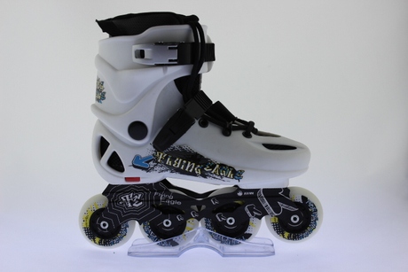 飞鹰i30成人溜冰鞋 正品 直排滑冰鞋轮滑旱冰鞋