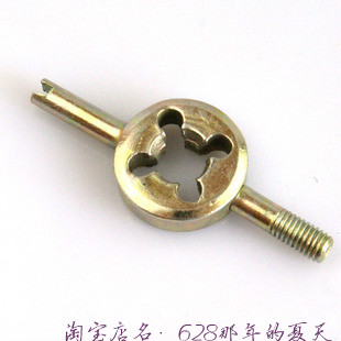 自行車/單車/摩托車/騎行工具美氣嘴開絲單車美嘴氣嘴鑰匙氣門開在類目 自行車/騎行裝備/零配件, 自行車修車工具, 氣門芯中 - 來自Buy2taobao.com提供專業的淘寶代購服務