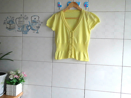 淡黄冰淇淋小搭空调衫短款<em>针织衫开衫</em>淑女百搭