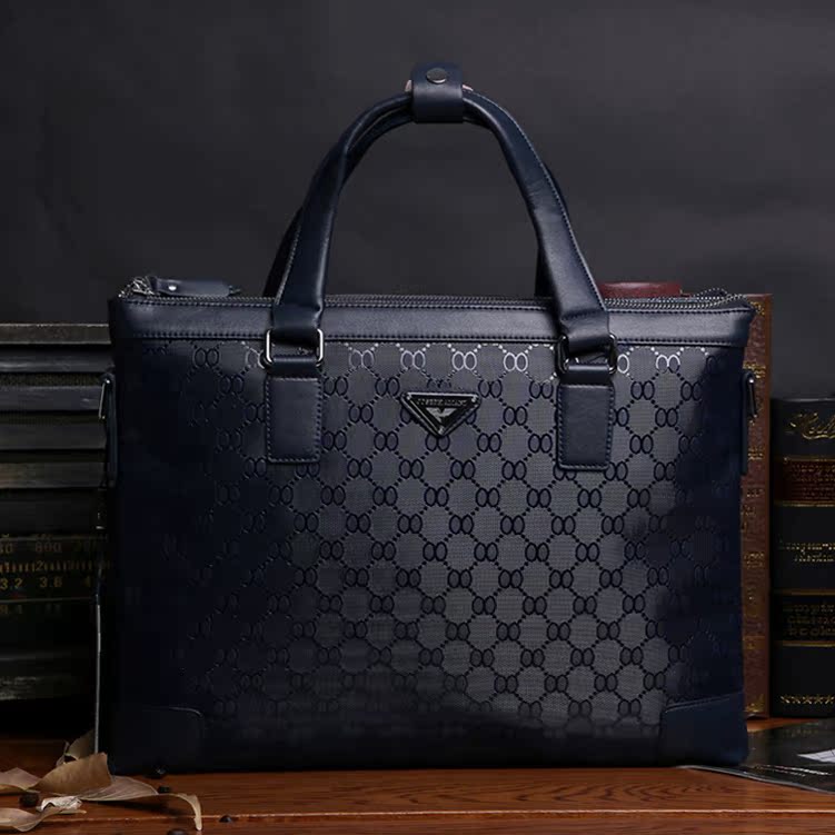 Сумка Zhuo Vatican Armani Zhuo Vatican Armani Сумка Zhuo Vatican Armani Zhuo Vatican Armani