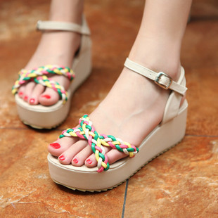 厚底凉鞋女中跟罗马...