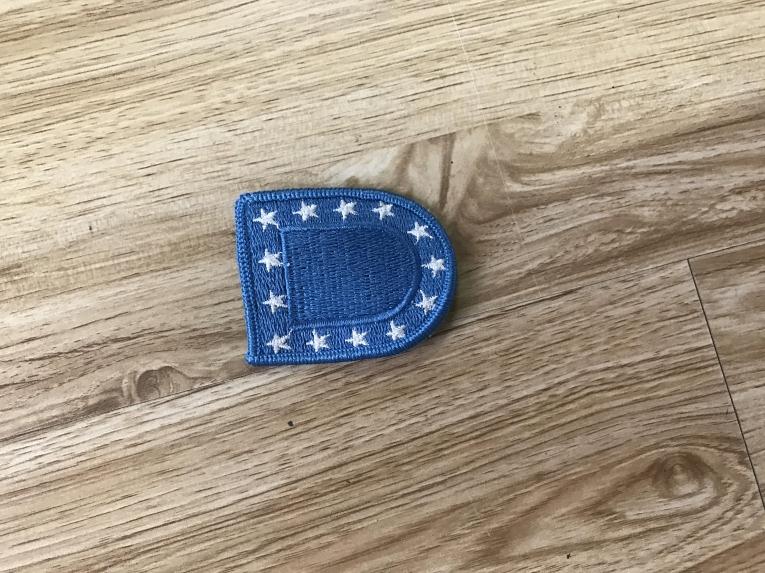 全新军版 ARMY 贝雷帽 蓝色徽章在类目 户外/登山/野营/旅行用品, 专项户外运动装备, 水上船艇, 其他中 - 来自Buy2taobao.com提供专业的淘宝代购服务