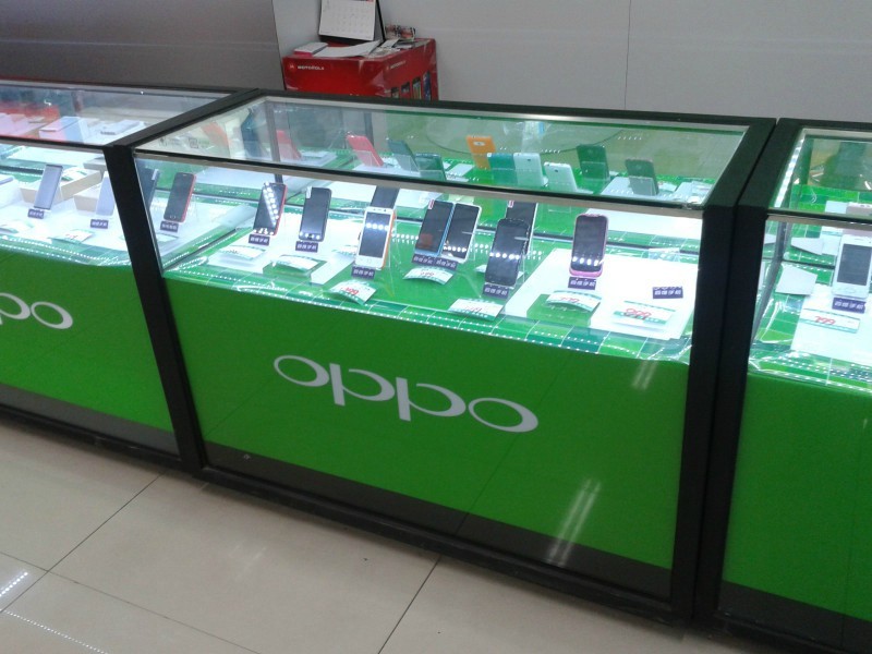 苹果钢制手机柜台 OPPO 手机展柜 商场形象墙
