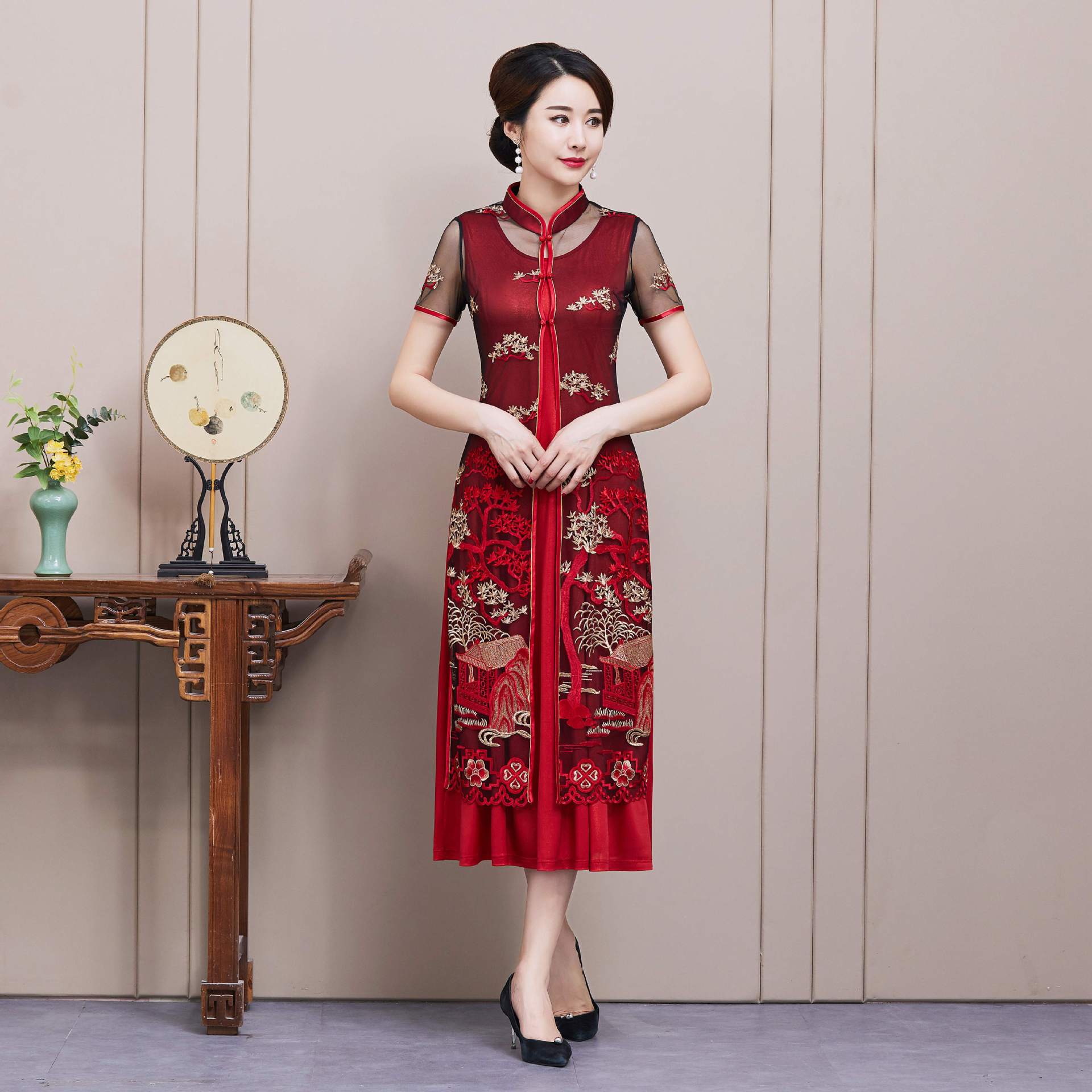 代发中老年大码婚礼服连衣裙婚宴婚庆妈妈装气质夏季2019套装在类目 女装/女士精品, 中老年女装中 - 来自Buy2taobao.com提供专业的淘宝代购服务
