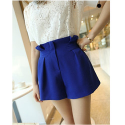 <em>绿色短裤</em>女热销爆款|<em>绿色短裤配</em>什么<em>上衣</em>,短裤