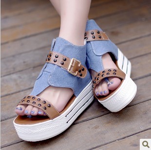  夏季新款罗马坡跟凉鞋女帆布女鞋厚底松糕鞋鱼嘴鞋高跟鞋铆钉