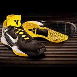  耐克篮球鞋男专柜正品 科比7代篮球鞋 Nike KOBE7 全明星战靴