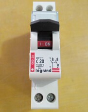 Автоматический выключатель Легранд выключатель dpn1p+n25a двойной
