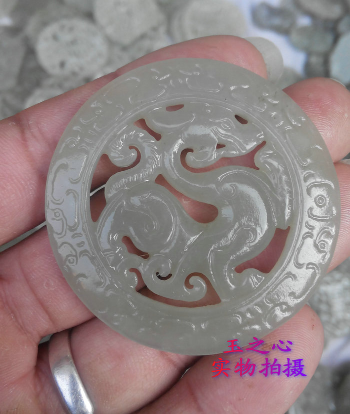 天然和田玉 昆仑料螭龙龙形玉吊坠挂件|ruв категории ювелирные изделия/алмаз/жадеит/золото, нефрит, монисто - от Buy2taobao.com для оказания профессиональной услуги покупки агента Taobao