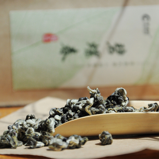  荣瑞祥茶叶 一级春茶 年原生态新绿茶 碧螺春散茶150克袋装