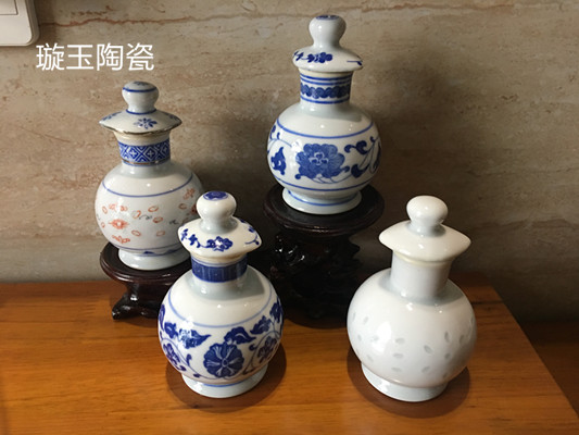 文革厂货瓷器青花梧桐芙蓉缠枝白彩玲珑酱醋壶/调味瓶罐 绝版老货在类目 餐饮具, 餐具, 瓶/罐中 - 来自Buy2taobao.com提供专业的淘宝代购服务