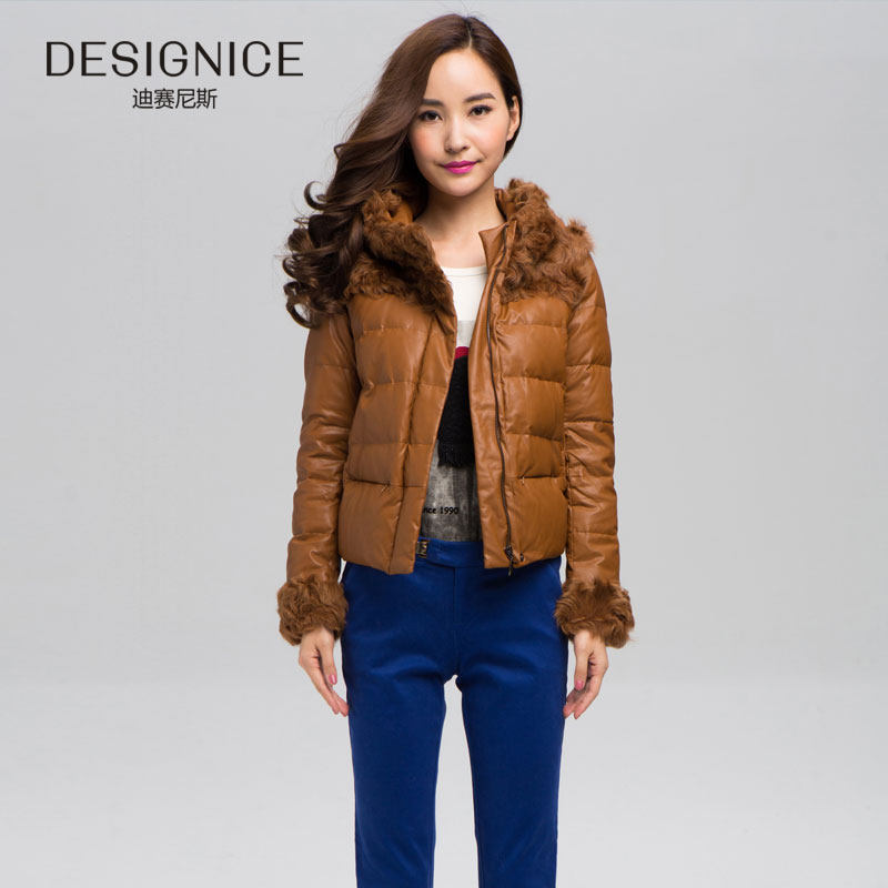 DC迪赛尼斯 修身短款加厚羊羔毛蒙口品牌PU皮羽绒服正品女款3735