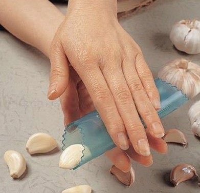 创意家居用品 厨房剥蒜器 轻松剥大蒜 创意家居用品 厨房剥蒜器 轻松剥大蒜