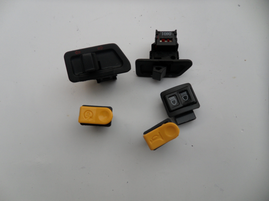 Suzuki QS110 Seitz /FD110/ Five/horn/to turn to/start-up/Headlight dimming/switch/in the Motorcycle/Equipment/Fitting , Motorcycle Accessories , Ignition/Ignition device category - from Buy2taobao.com to provide professional Taobao agent buy service