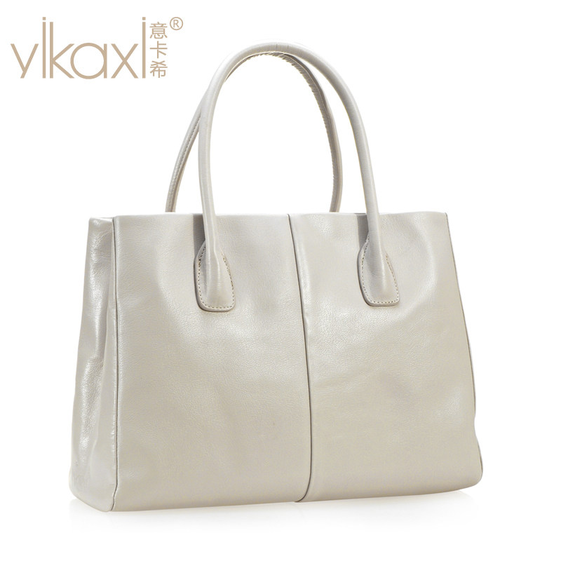 <em>华伦天奴</em>真皮<em>女包</em>哪个好?<em>华伦天奴</em>真皮<em>女包</em>价