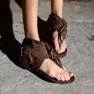  潮夏季羊皮复古英伦风平底夹趾罗马凉鞋真皮平跟夹脚欧美女鞋