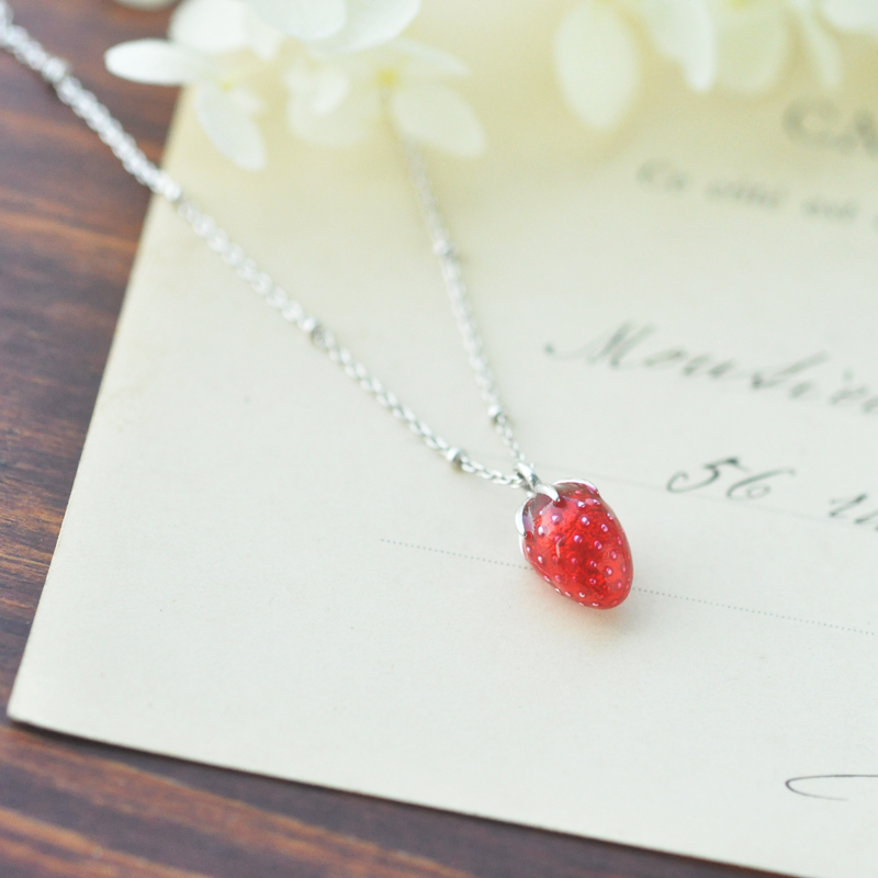ins925 strawberry Sense of design Necklace Sterling Silver clavicle A small minority brand temperament student Sen family fresh Simplicityin the Accessories/Fashion Jewelry, Necklace category - from Buy2taobao.com to provide professional Taobao agent buy service