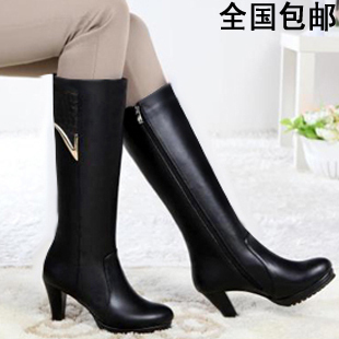 清仓<em>特价</em> 2012秋冬新款达芙妮正品高跟长靴真