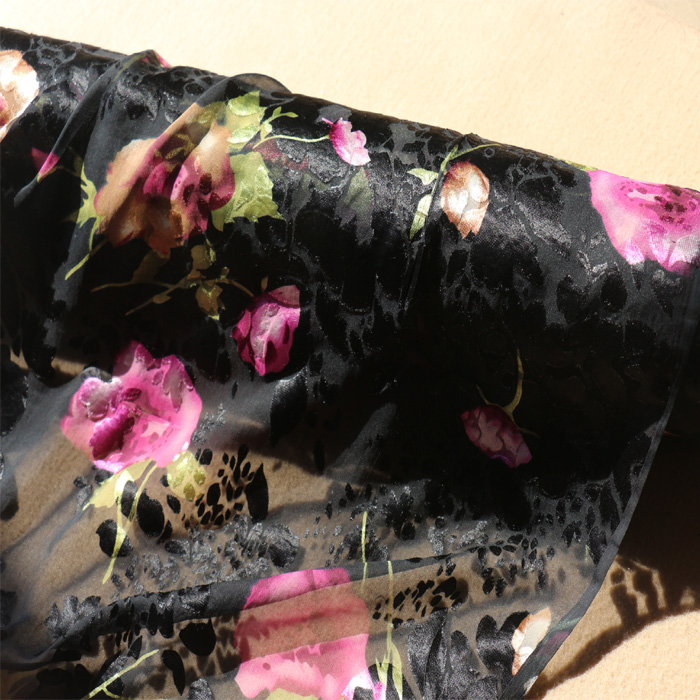 Real silk Burnt-out raw silk Fabric mulberry silk clothing cheongsam Clothing cloth BH2055in the Home Fabric , Cloth/Fabric/Manual diy Cloth fabric category - from Buy2taobao.com to provide professional Taobao agent buy service
