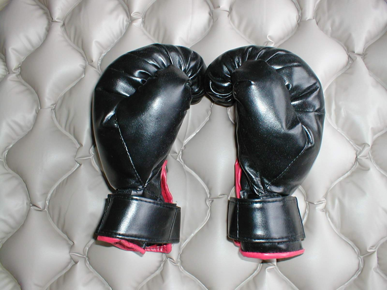 Bodybuilding A-fit Boxing gloves Fight Sandbag Sandbag Gloves Sparring Gloves Taekwondo protective gear Hand guardin the Sports/Yoga/Fitness/Fans supplies , Taekwondo/Wushu/Fight , Boxing/Sanda/Muay Thai , Boxing gloves category - from Buy2taobao.com to provide professional Taobao agent buy service