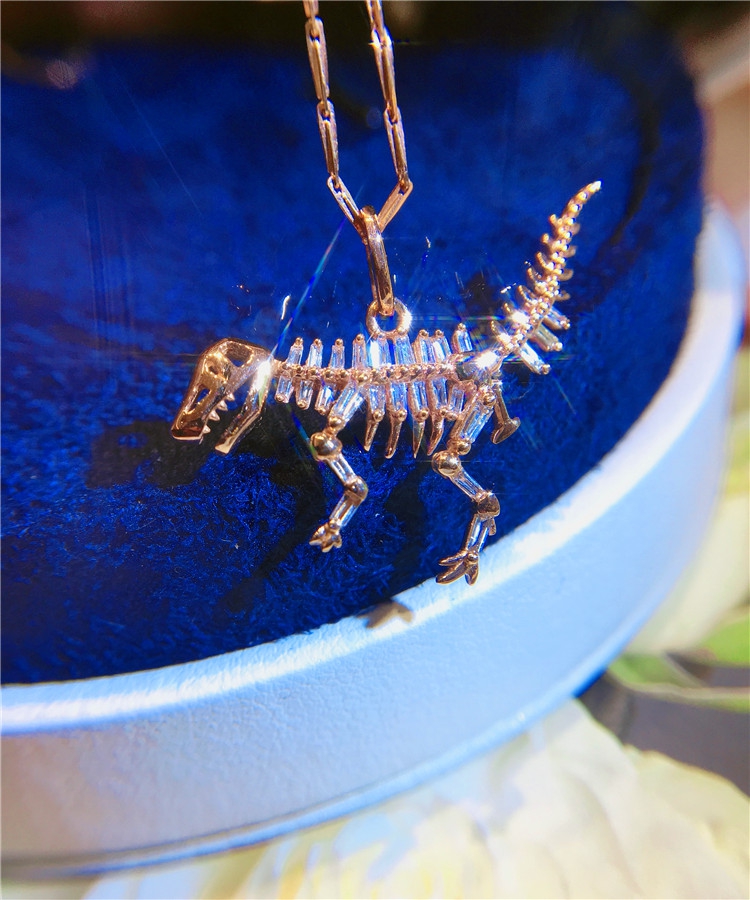 30 T-square ladder 18K Diamond dinosaur Pendant Hollow joint Movable Tyrannosaurus Rex Pendant Excluding personalityin the Jewelry/Diamond/Jade/Gold , Diamond Jewelry (New) , Choker category - from Buy2taobao.com to provide professional Taobao agent buy service