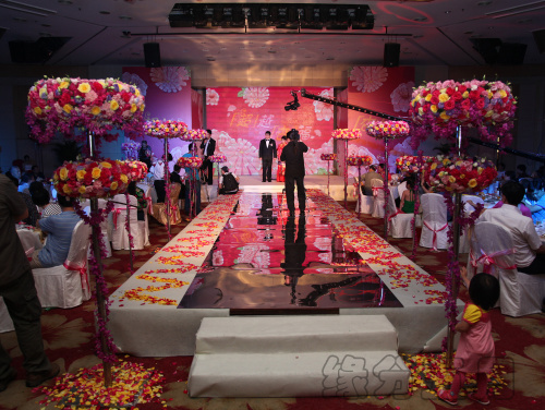 姹紫嫣红主题 北京婚礼策划公司 草根花艺工作