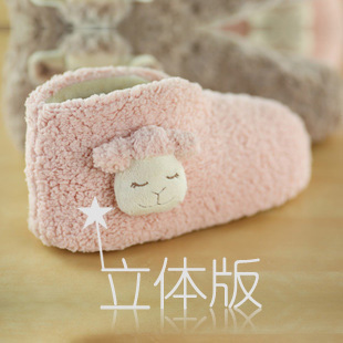 男女童托鞋室内...