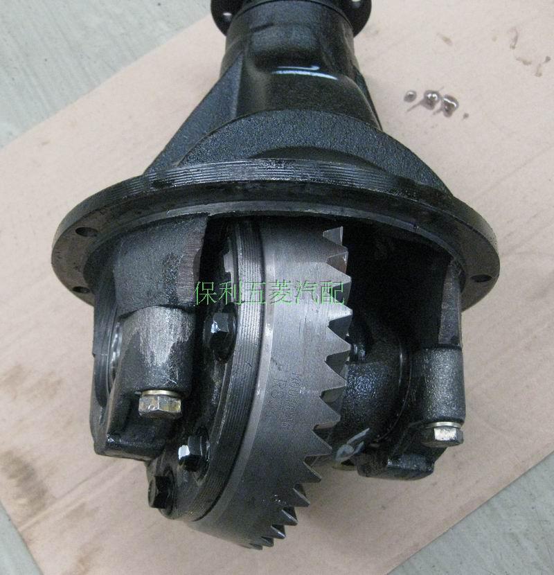 原装五菱荣光双排货车后桥差速器总成后牙包总