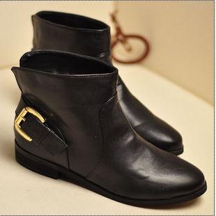 时尚低跟防水短靴...