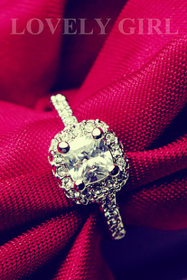  戒指女呛口小辣椒公主方钻戒指钻石女采用AAA级锆钻结婚仿真钻戒