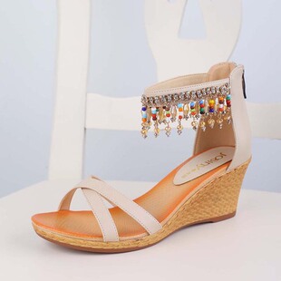  卓诗尼132134190 夏款女鞋 罗马复古风串珠挂饰坡跟 女凉鞋