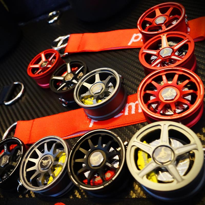 潮牌Superme创意汽车轮毂钥匙扣挂件汽车挂件金属饰品礼品钥匙链|msdalam kategori kereta/artikel/Fitting/Refit, Auto aksesori/dalam Barang Kemas, Memandu barang-barang peribadi, Rantai kunci kereta - dari Buy2taobao.com untuk memberikan perkhidmatan ejen Taobao profesional membeli